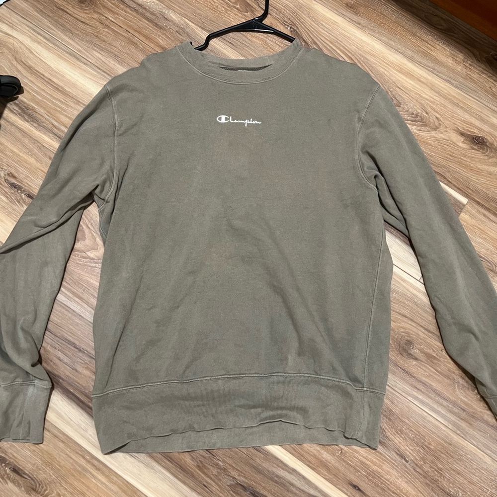 Champion sweatshirt in olive green